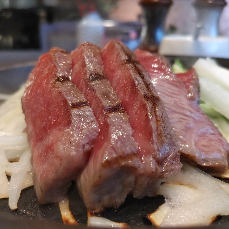 神戸牛ロースステーキ１４０グラム
